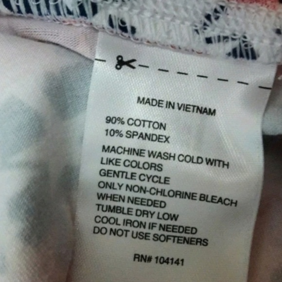 Reebok Capri Yoga Leggings Red White Blue Stars - Picture 8 of 8